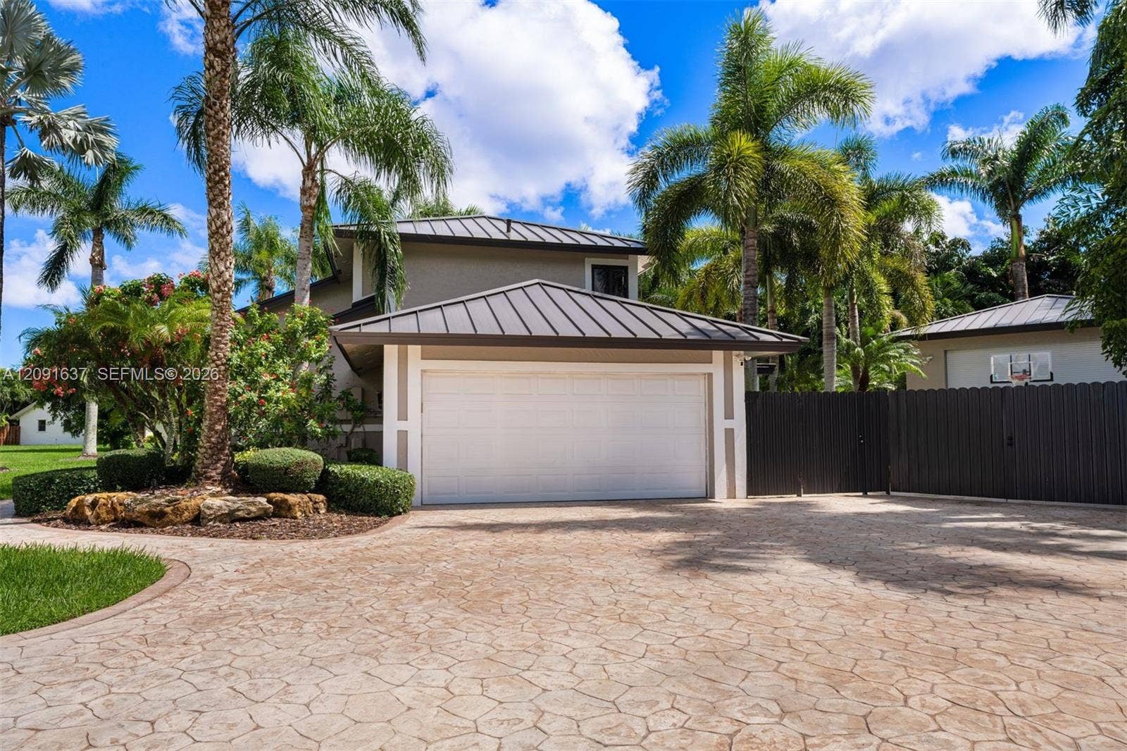 14800 SW 166th Street, Miami, FL 33187 Attached Garage