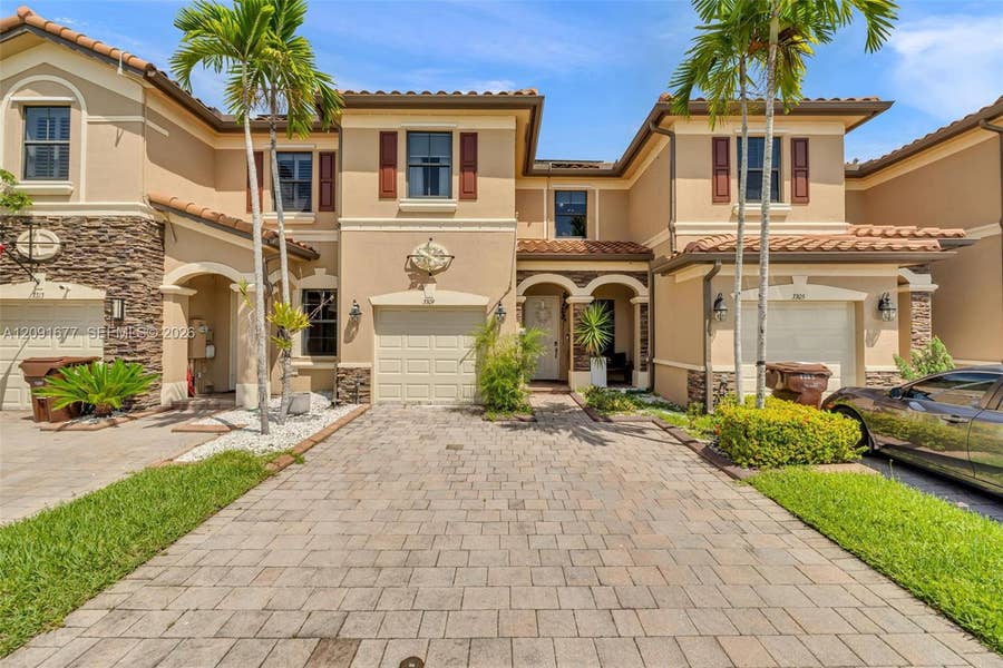 Property photo for 3309 W 91st Terrace, Hialeah, FL