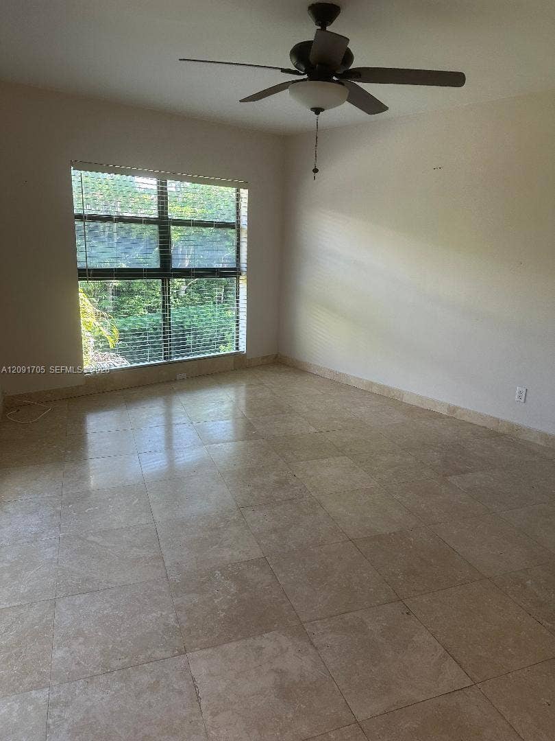 32 Camden Drive, #8, Bal Harbour, Bal Harbour, FL 33154 Photo 5