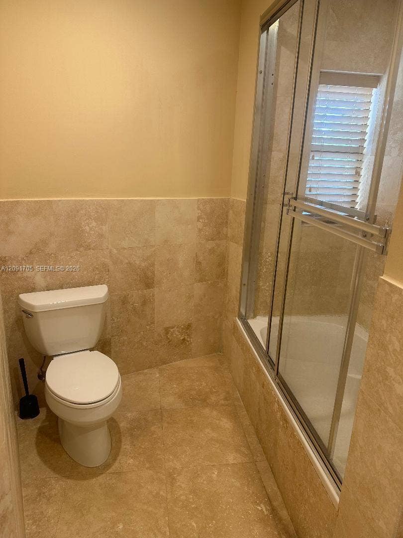 32 Camden Drive, #8, Bal Harbour, Bal Harbour, FL 33154 Photo 12