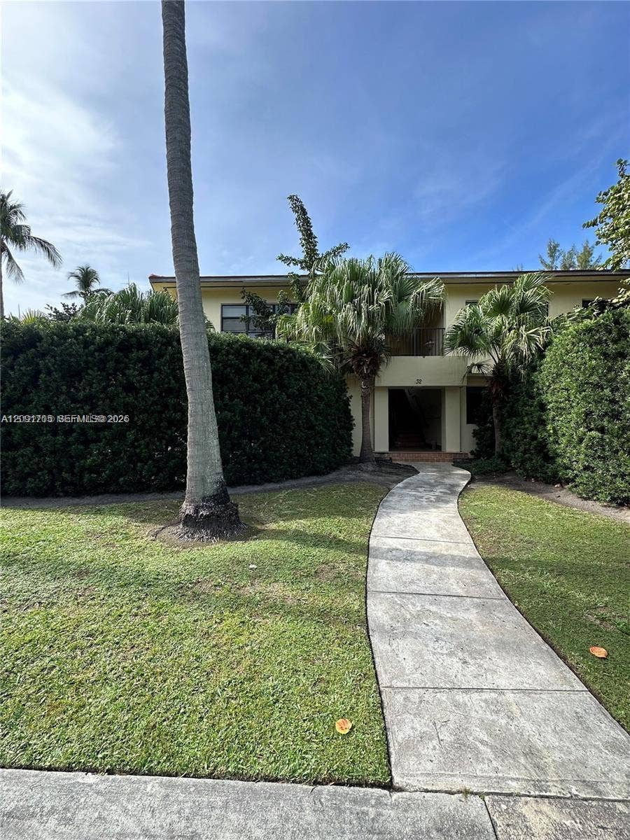 32 Camden Drive, #8, Bal Harbour, Bal Harbour, FL 33154 Photo 3