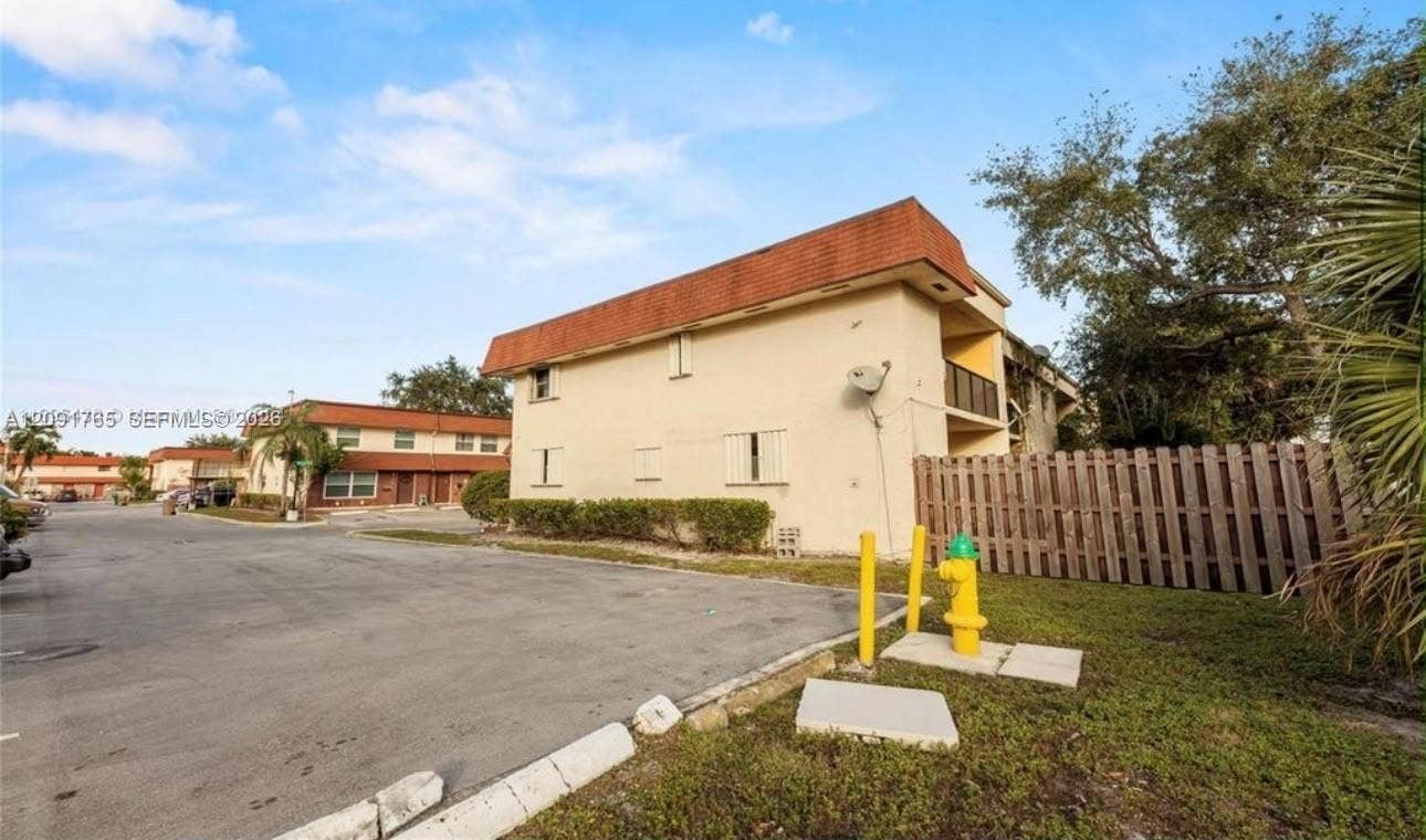 6570 SW 41st Court, #103, Davie, Davie, FL 33314 Photo 2