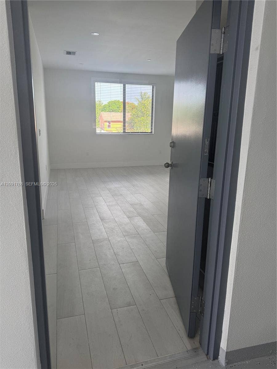 Property photo for 1091 E 17th Street, #403, Hialeah, FL