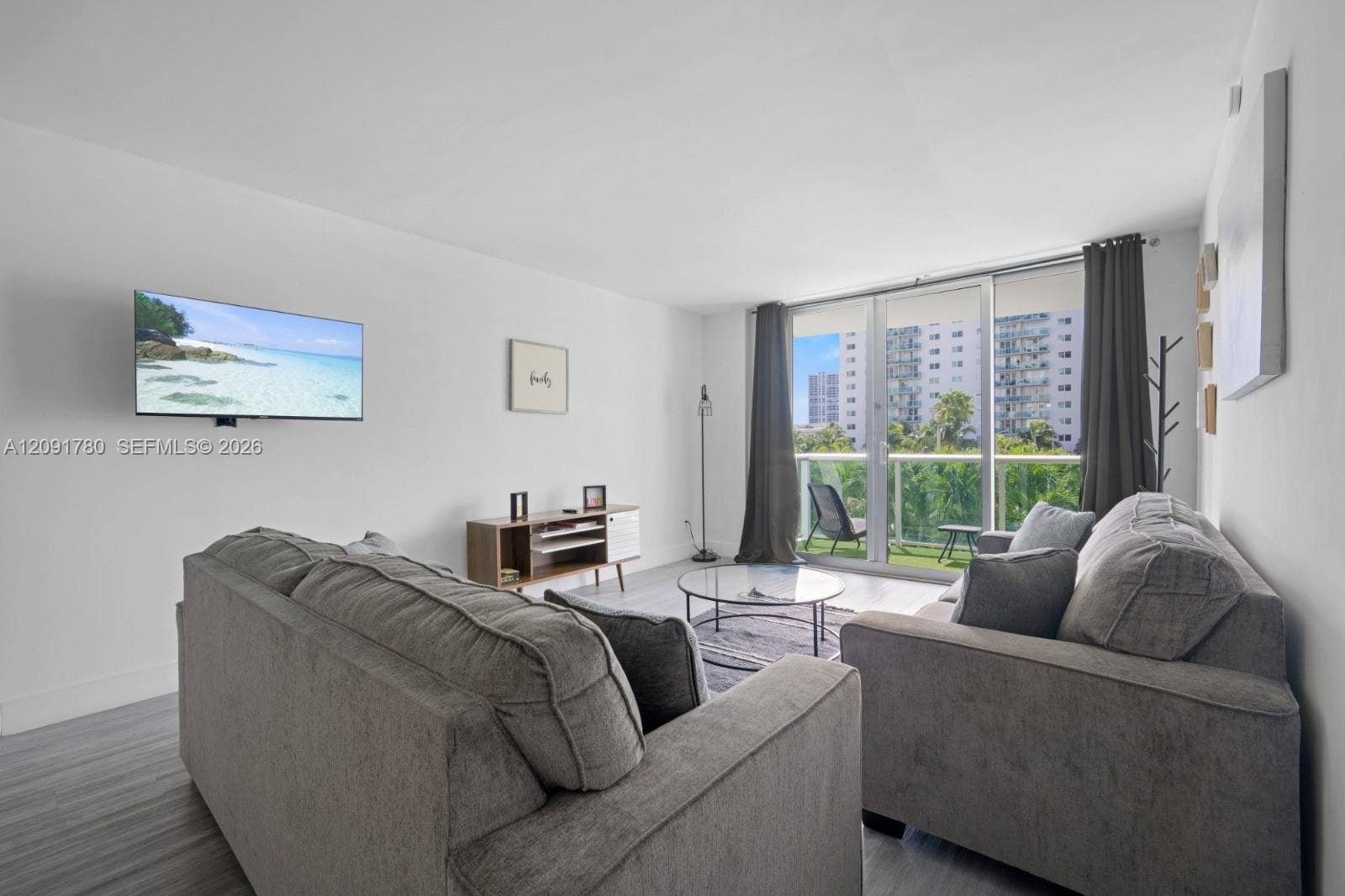 19370 Collins Avenue, #310, Sunny Isles Beach, FL 33160 Photo 3