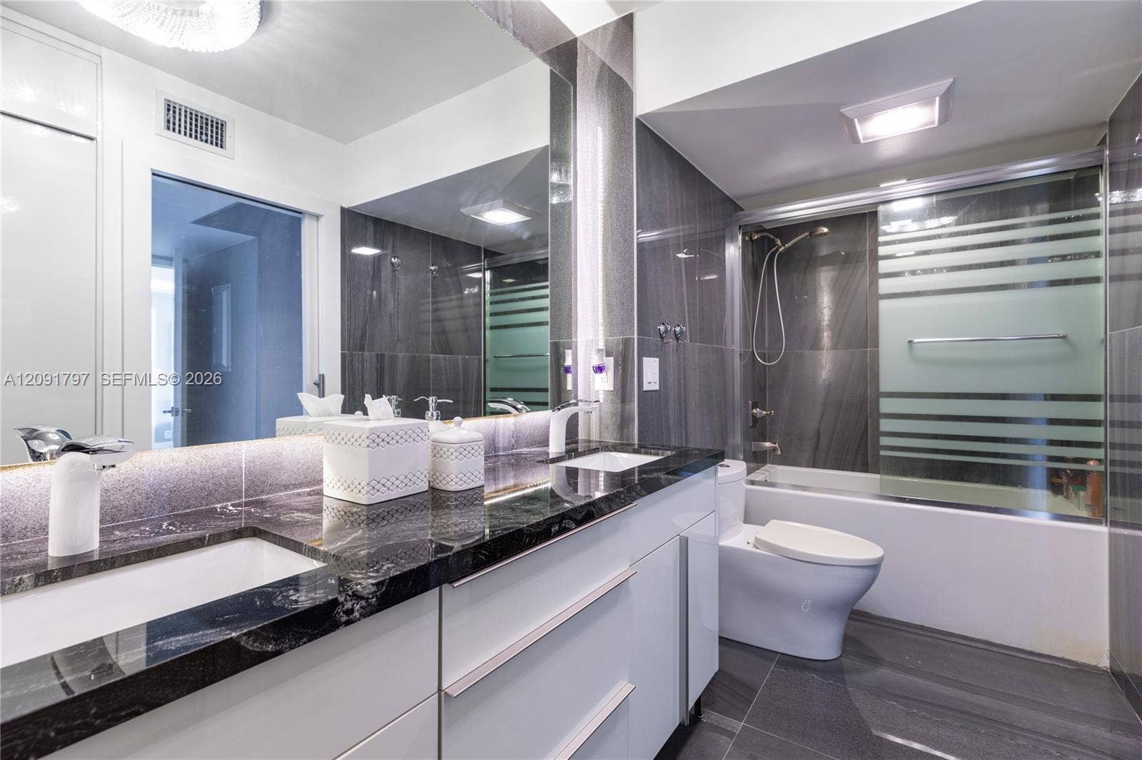 20355 NE 34th Court, #1422, Aventura, FL 33180 Photo 8