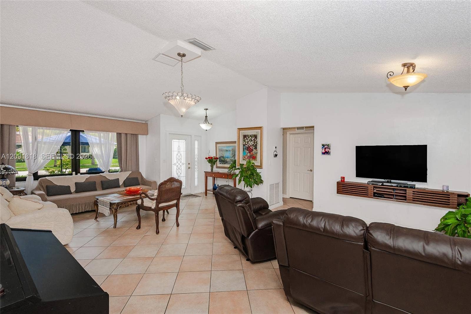 7609 Sunflower Drive, Margate, FL 33063 Photo 8