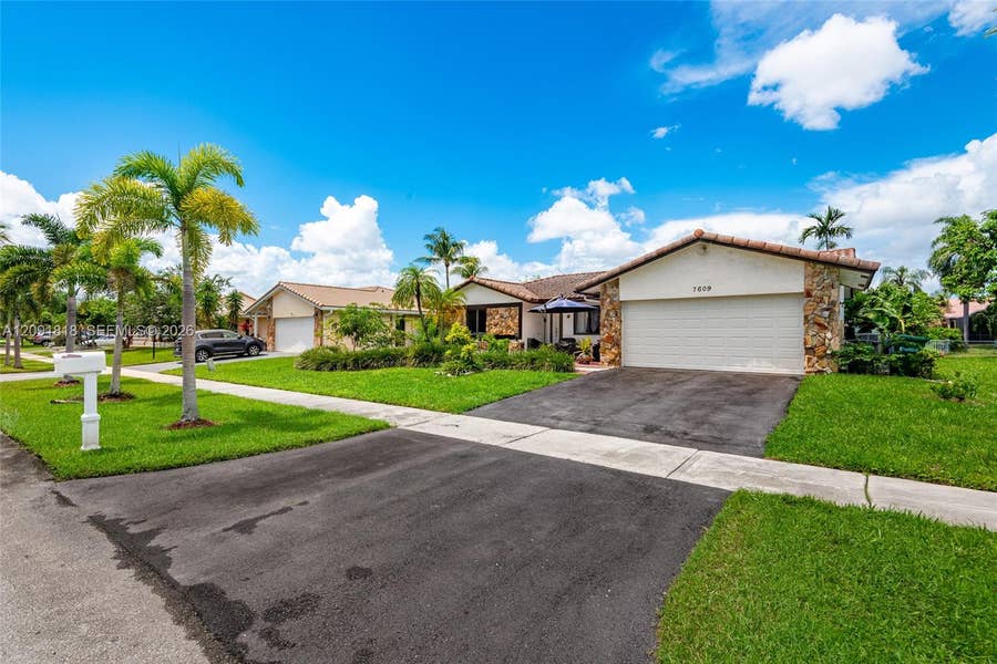 Property photo for 7609 Sunflower Drive, Margate, FL