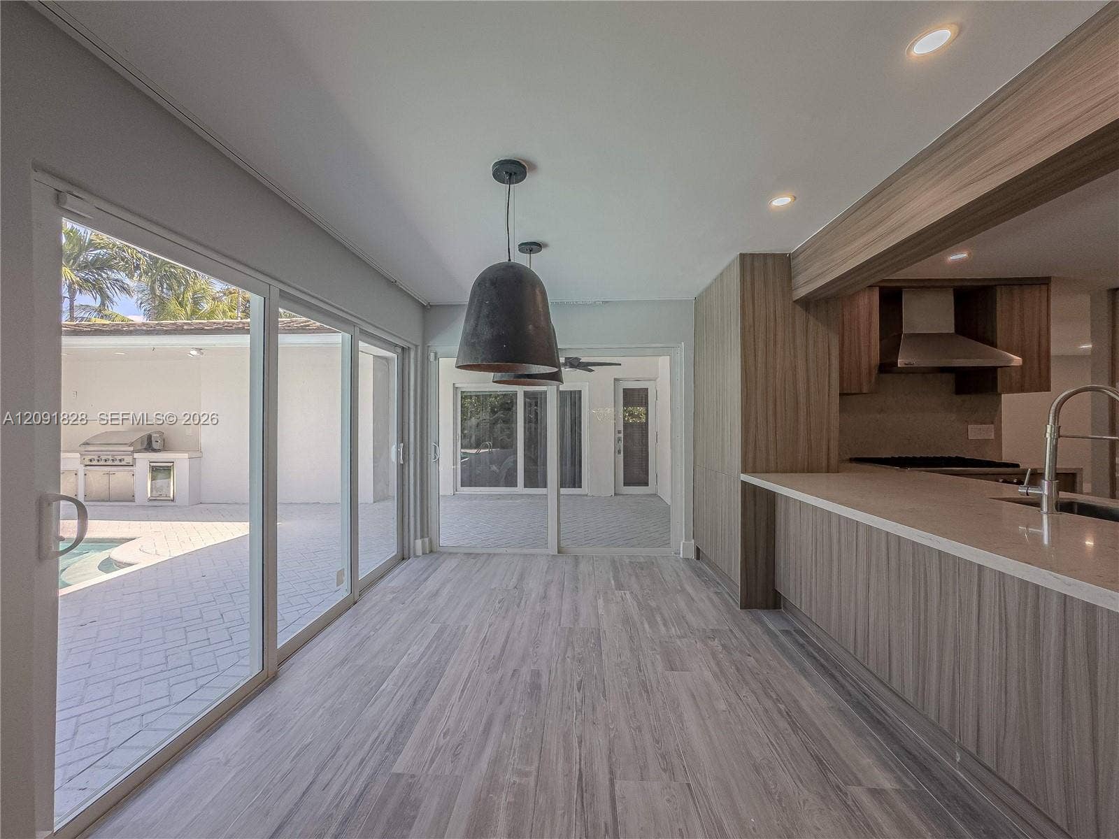 20405 NE 22nd Place, Miami, FL 33180 Photo 10