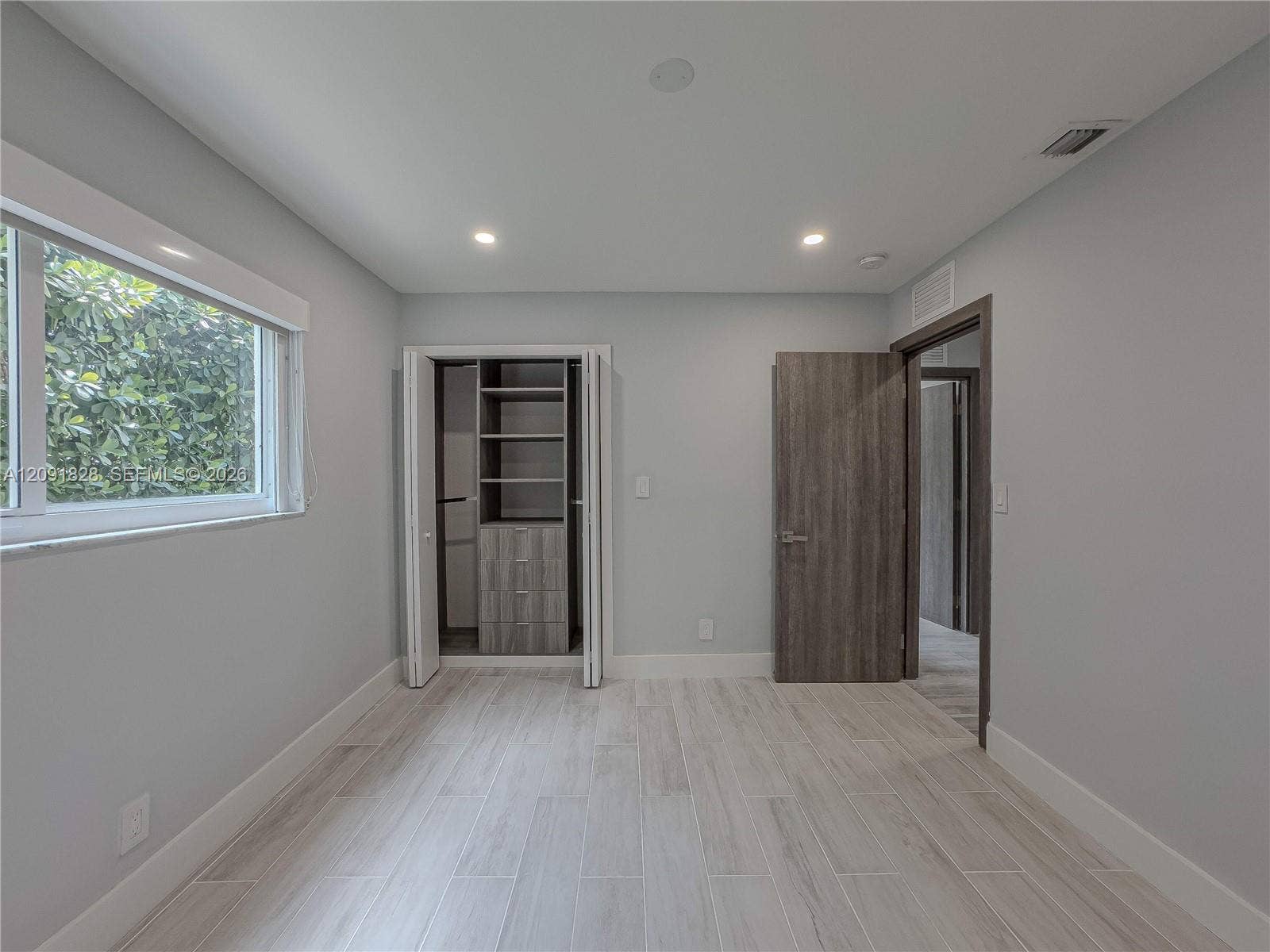 20405 NE 22nd Place, Miami, FL 33180 Photo 14