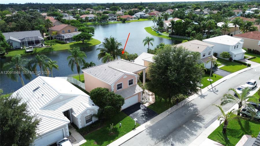 Property photo for 13950 Oak Ridge Drive, Davie, FL