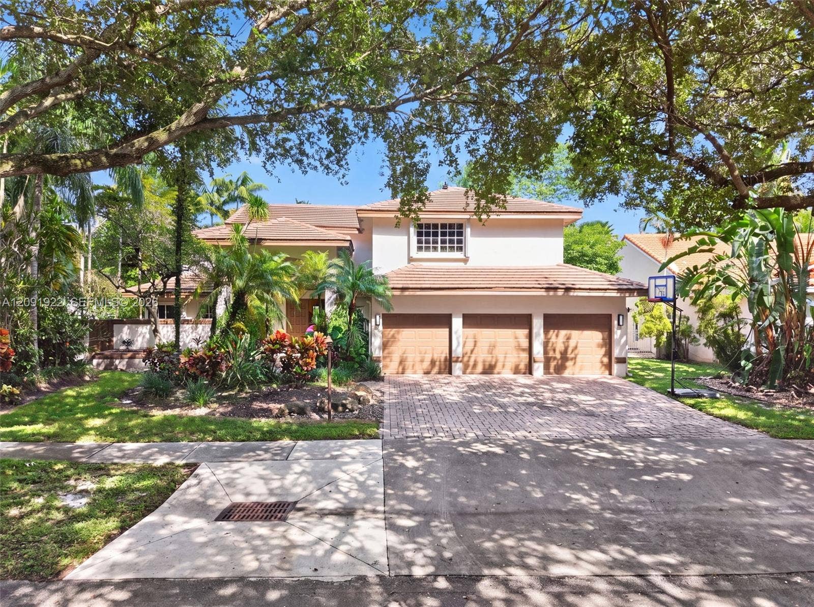 3315 Ottawa Lane, Cooper City, FL 33026 Photo 2