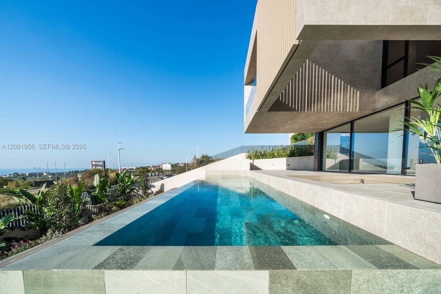 Property photo for 7 Ramon Llull, 