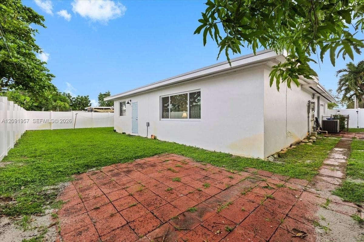 401 SW 72nd Avenue, Pembroke Pines, FL 33023 Photo 26