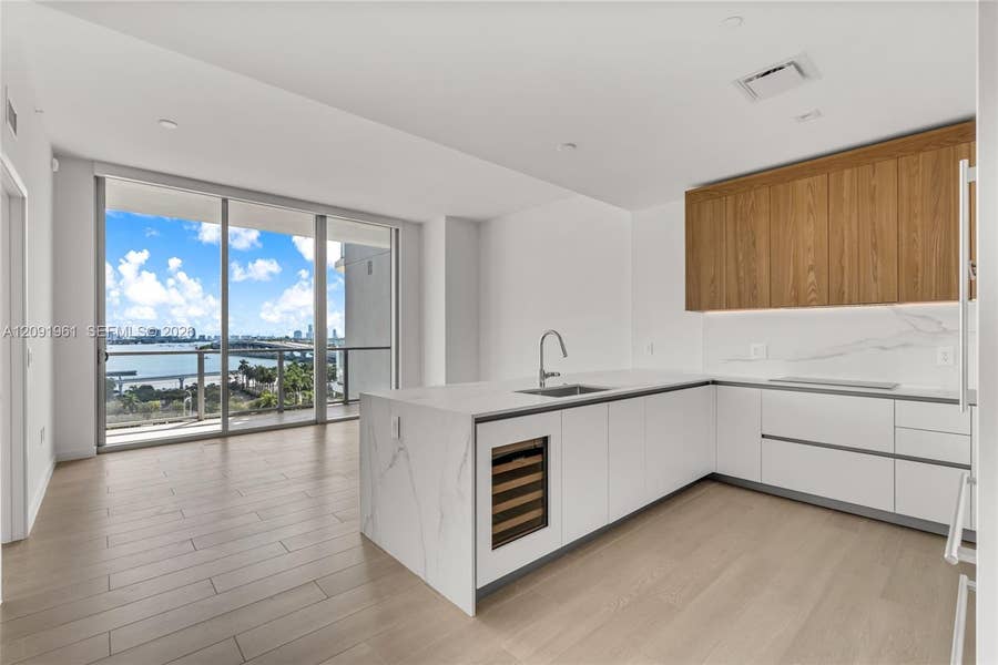 Property photo for Miami, FL
