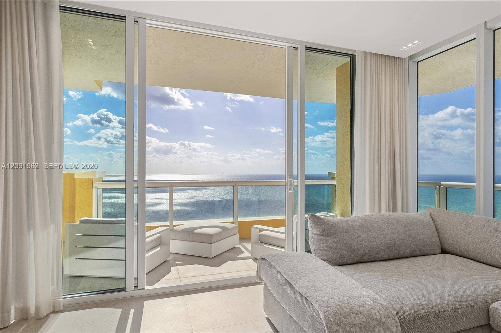 17875 Collins Avenue, #3906, Sunny Isles Beach, Sunny Isles Beach, FL 33160 Photo 12