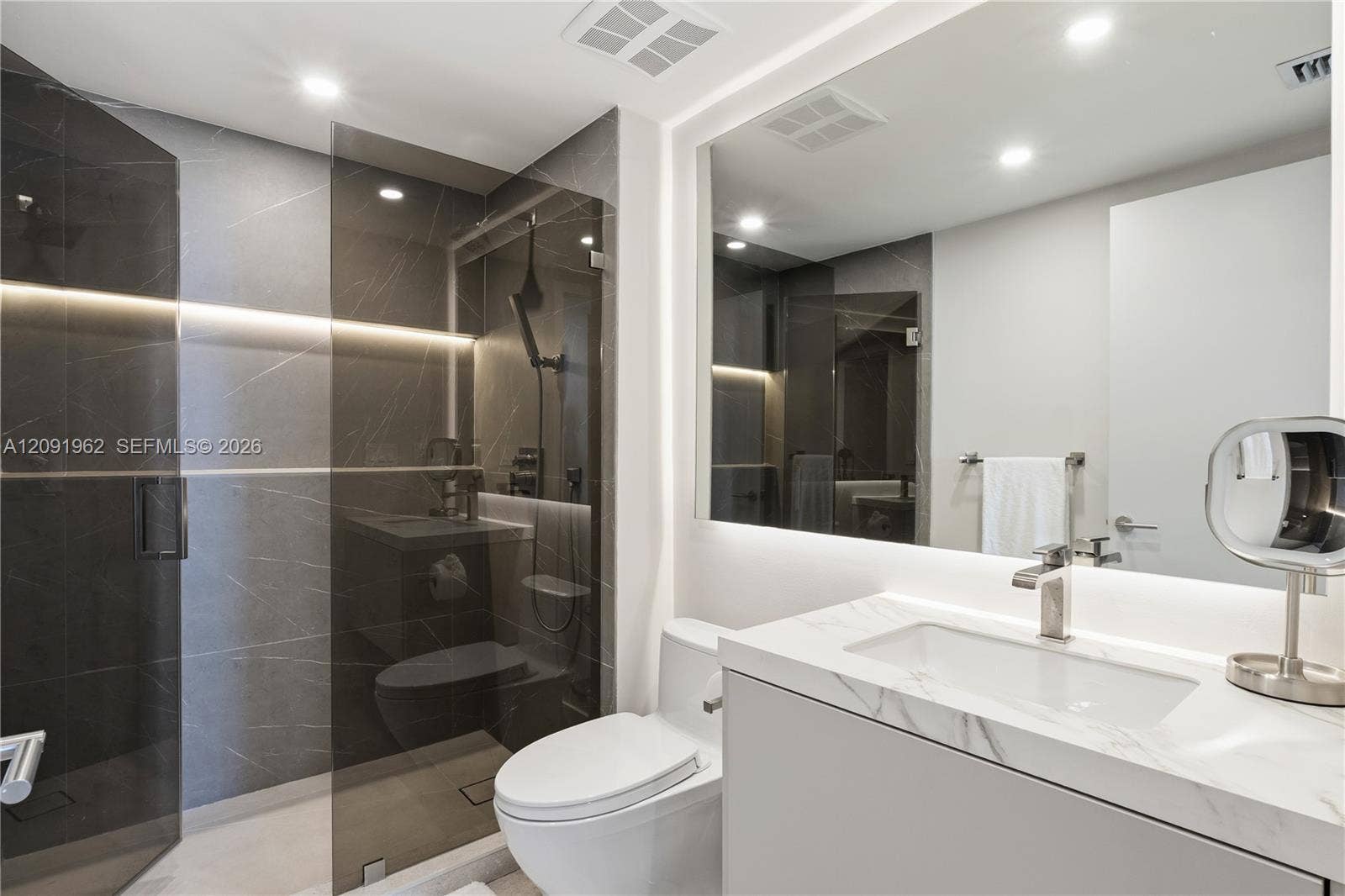 17875 Collins Avenue, #3906, Sunny Isles Beach, Sunny Isles Beach, FL 33160 Photo 36