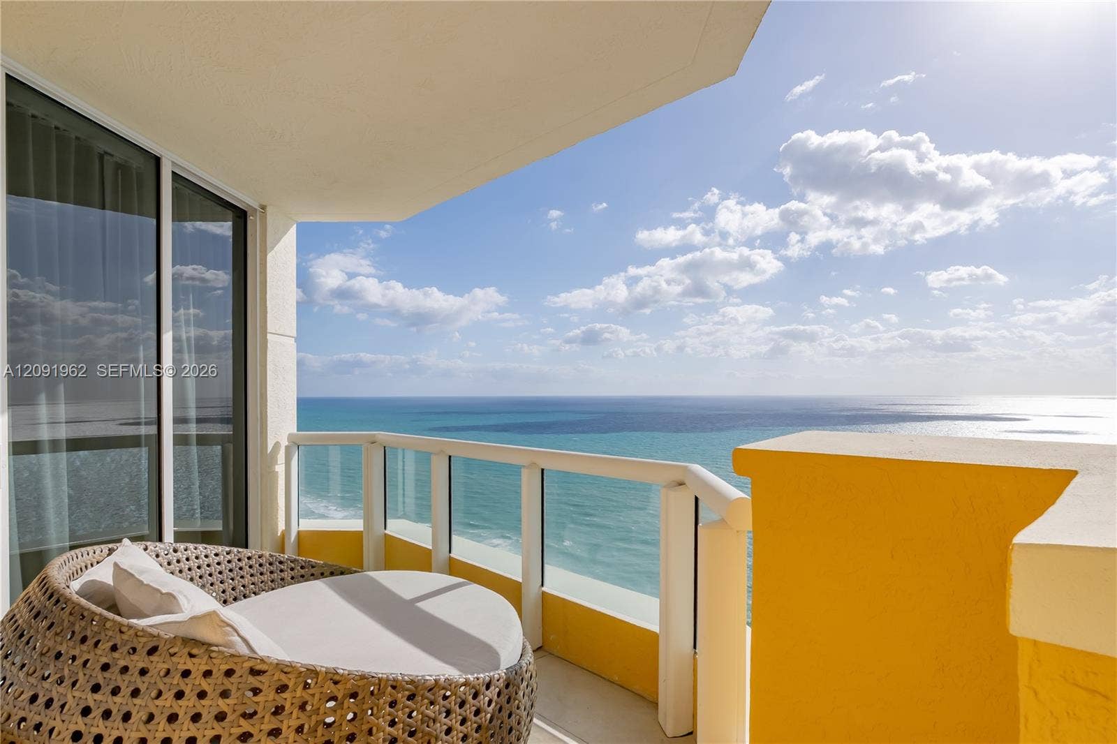17875 Collins Avenue, #3906, Sunny Isles Beach, Sunny Isles Beach, FL 33160 Photo 2