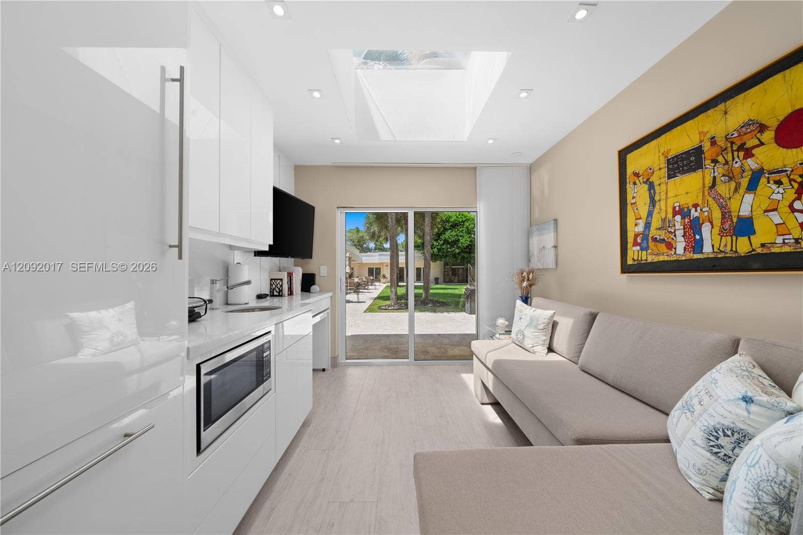 9999 Collins Avenue, #9J, Bal Harbour, FL 33154 Cabana