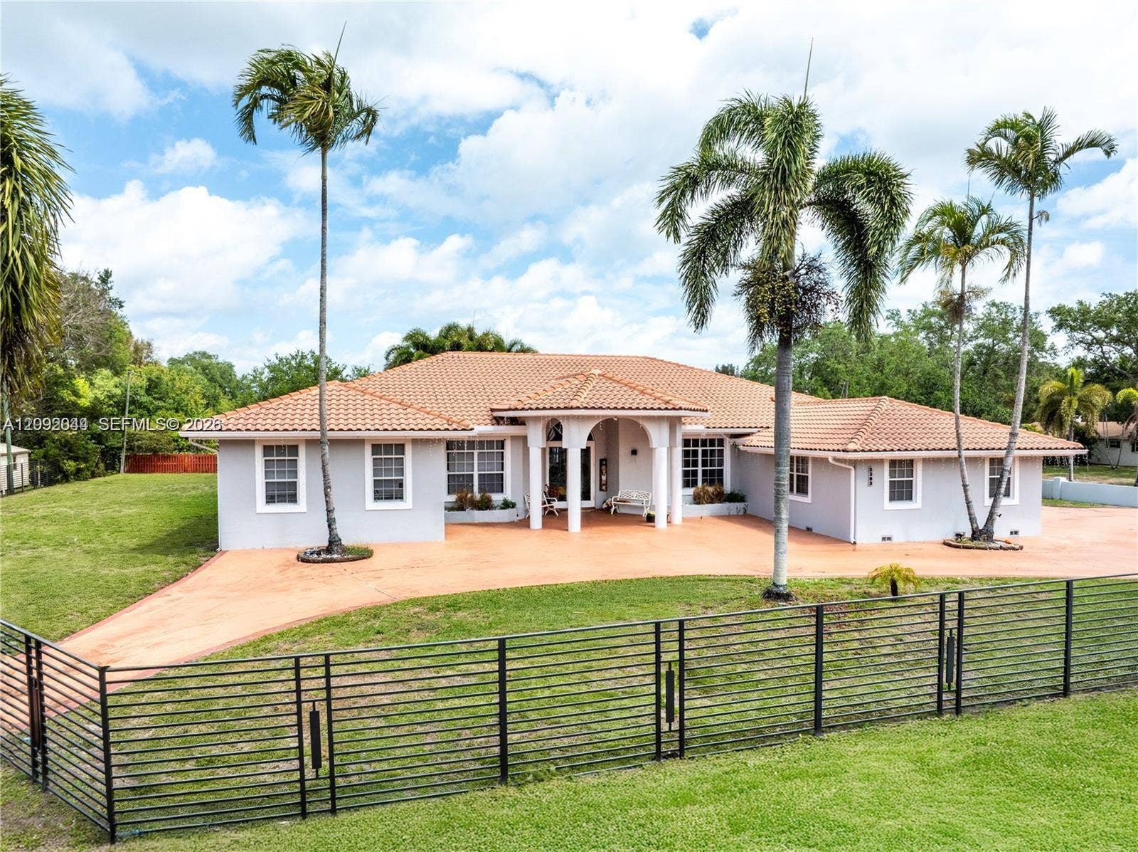5303 SW 111th Terrace, Davie, FL 33328 Photo 4