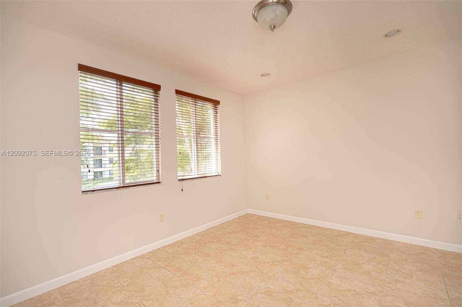 3055 NW 126th Avenue, #219, Sunrise, FL 33323 Recessed lighting and ceiling-mounted fixture