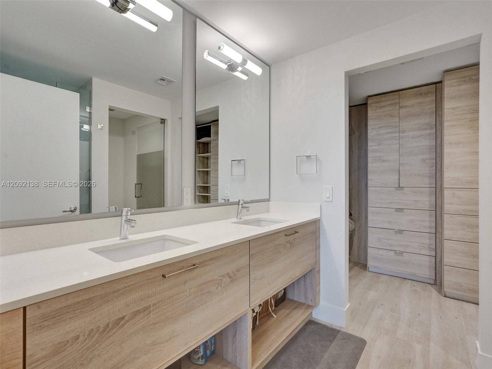 16385 Biscayne Boulevard, #2107, North Miami Beach, FL 33160 Photo 29