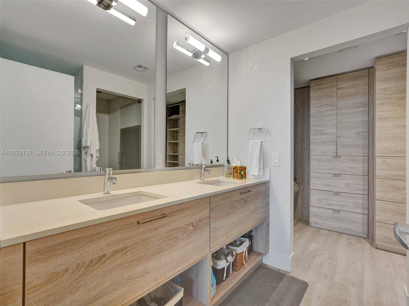 16385 Biscayne Boulevard, #2107, North Miami Beach, FL 33160 Photo 14