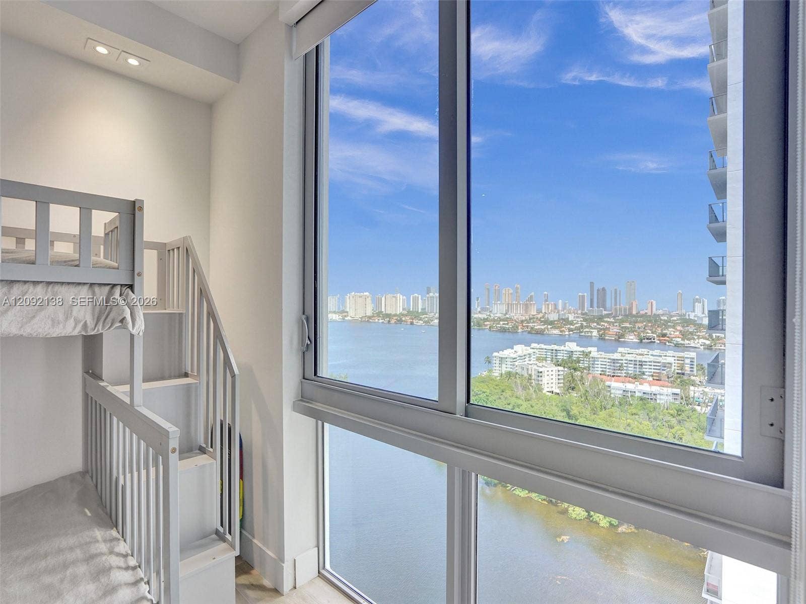 16385 Biscayne Boulevard, #2107, North Miami Beach, FL 33160 Photo 7
