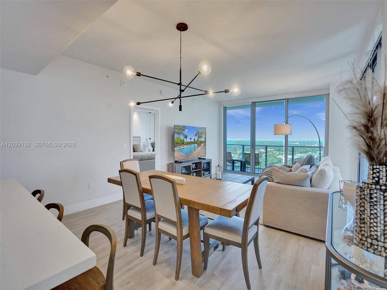 16385 Biscayne Boulevard, #2107, North Miami Beach, FL 33160 Photo 12