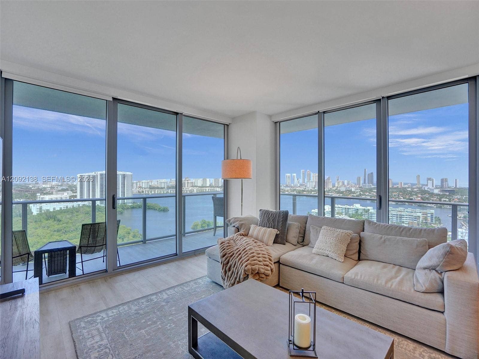 16385 Biscayne Boulevard, #2107, North Miami Beach, FL 33160 Photo 11