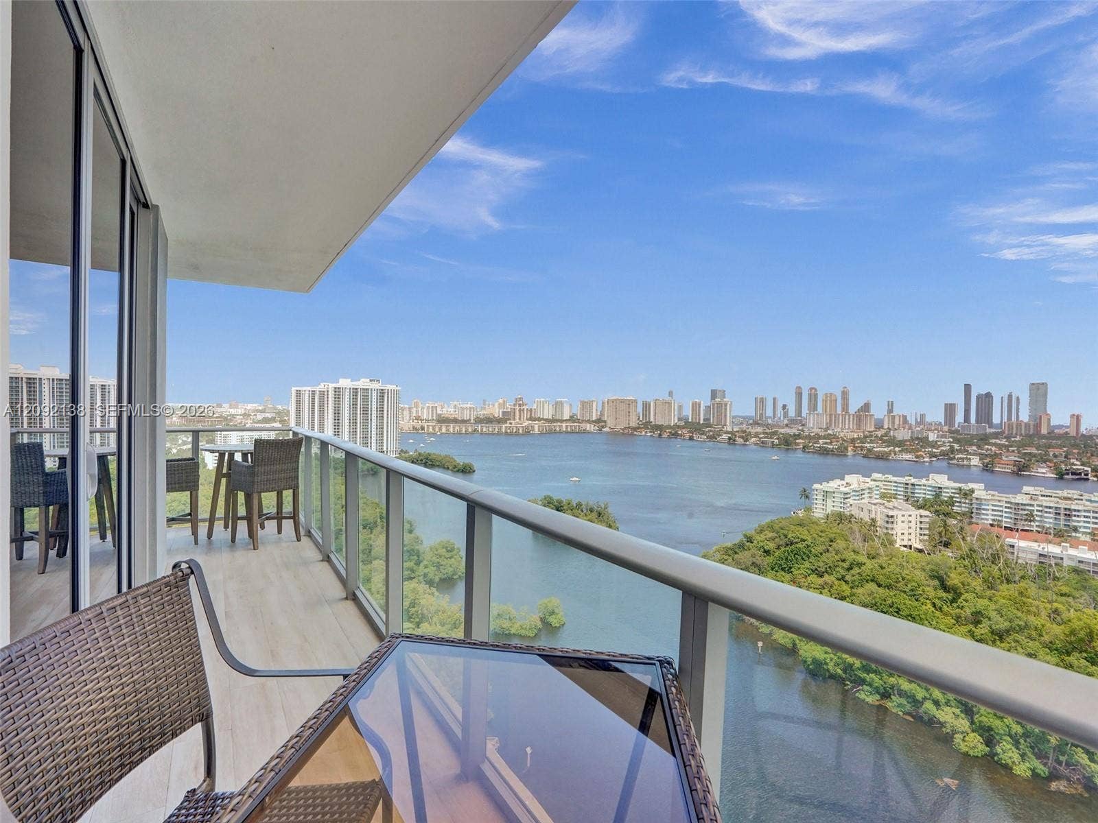 16385 Biscayne Boulevard, #2107, North Miami Beach, FL 33160 Photo 21