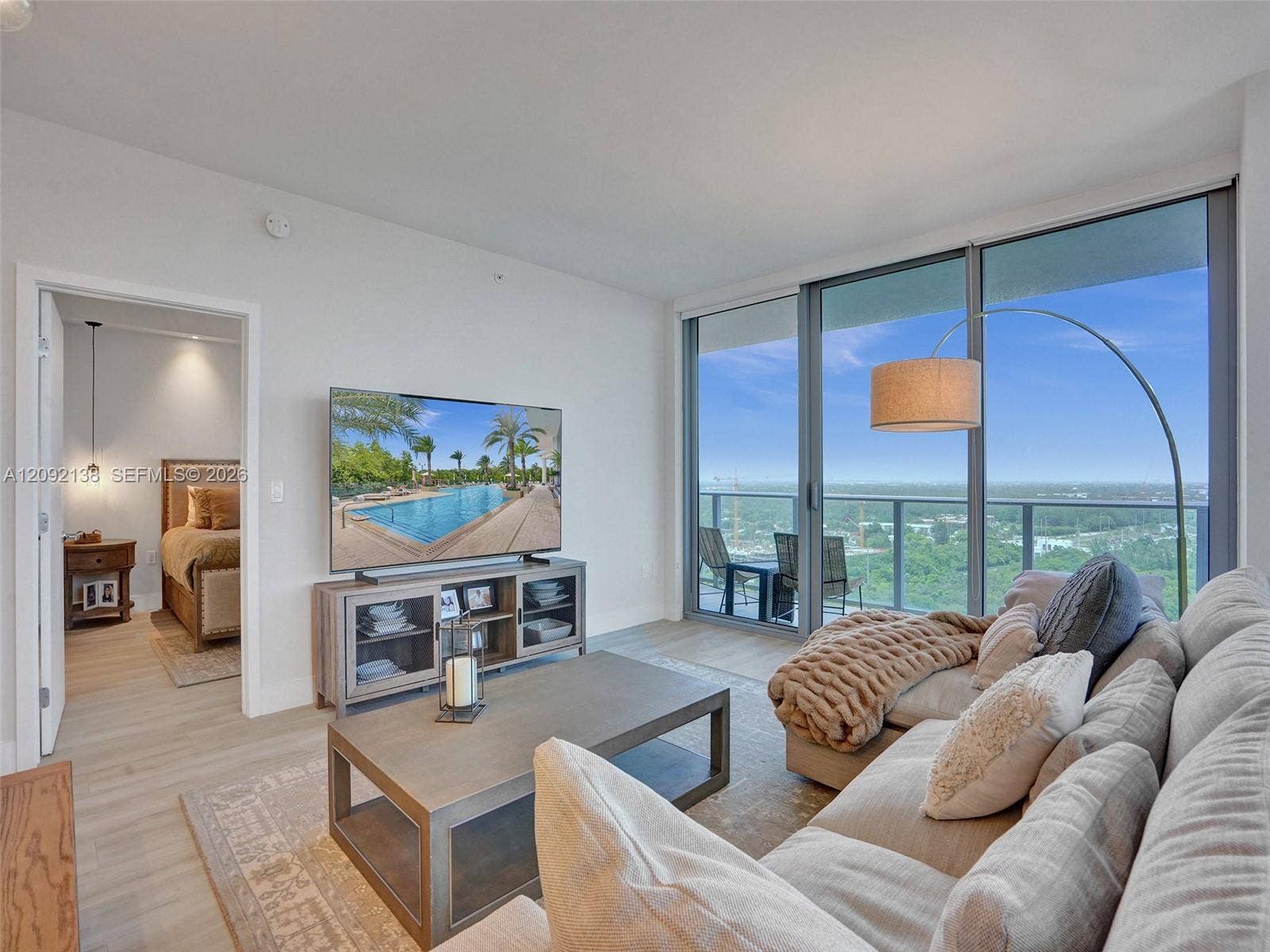 16385 Biscayne Boulevard, #2107, North Miami Beach, FL 33160 Photo 28