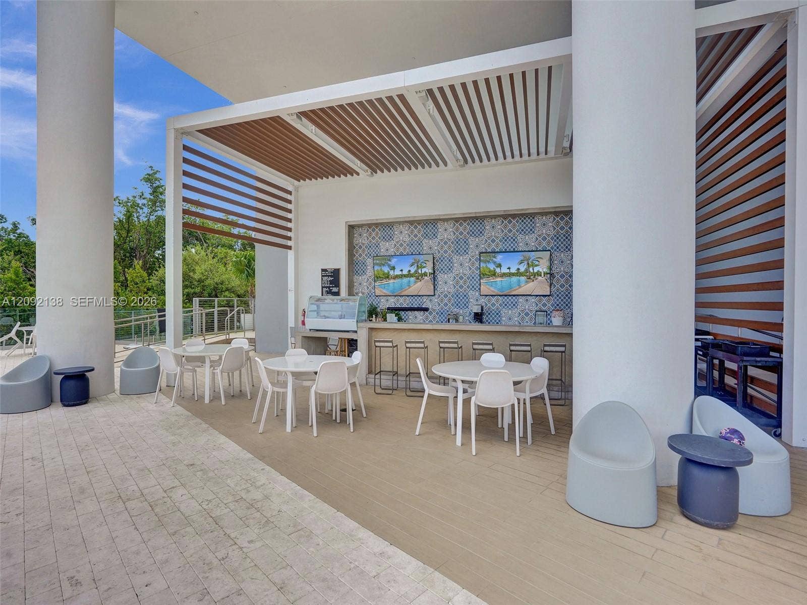 16385 Biscayne Boulevard, #2107, North Miami Beach, FL 33160 Photo 33