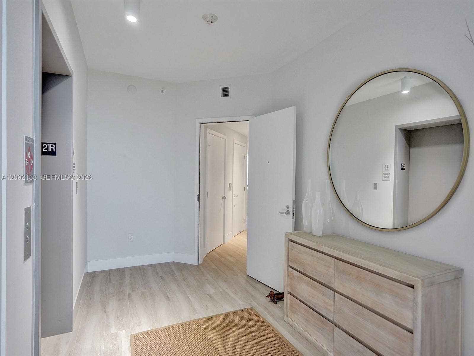 16385 Biscayne Boulevard, #2107, North Miami Beach, FL 33160 Photo 24
