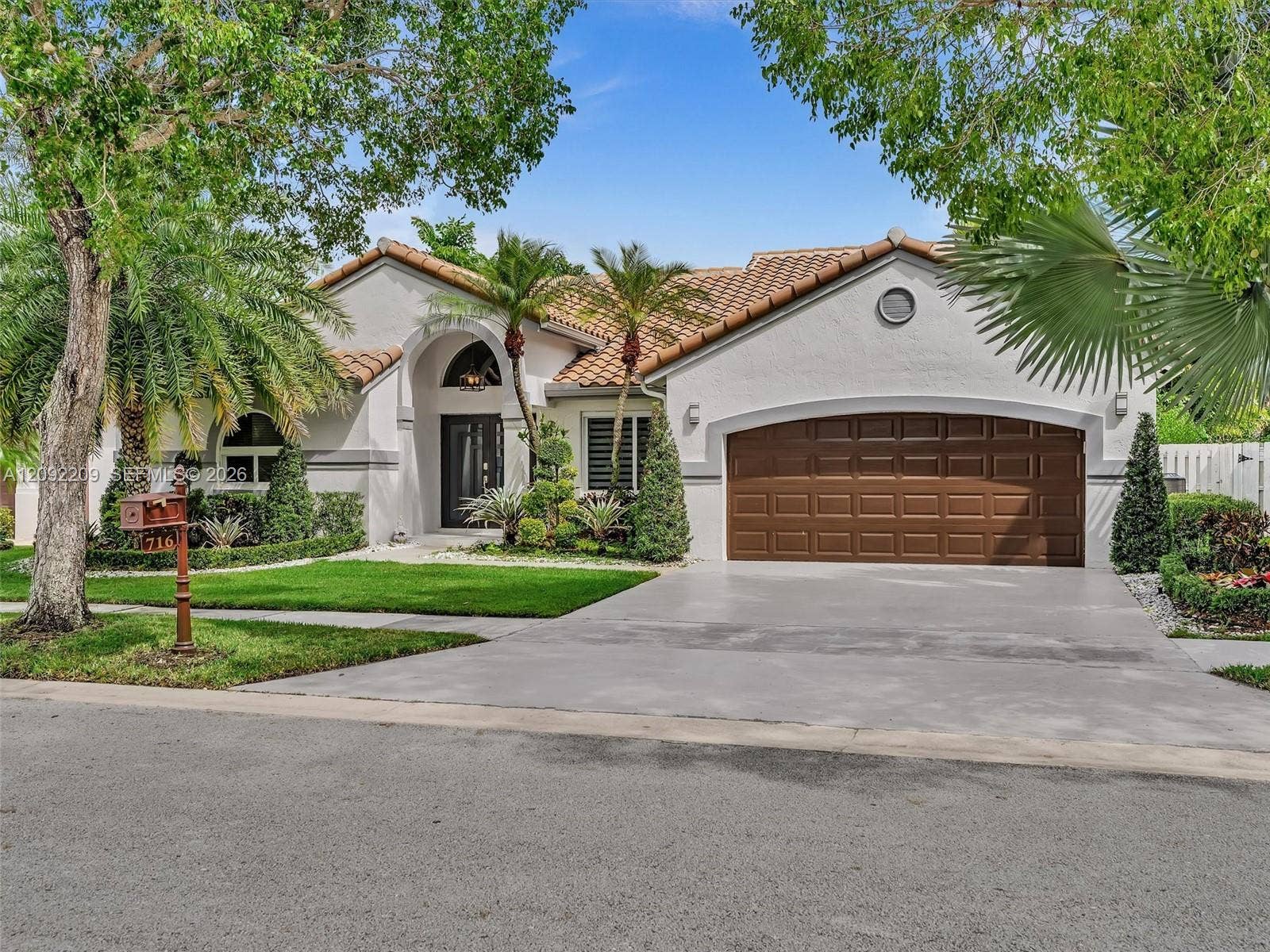 716 Lake Boulevard, #716, Weston, Weston, FL 33326 Photo 1