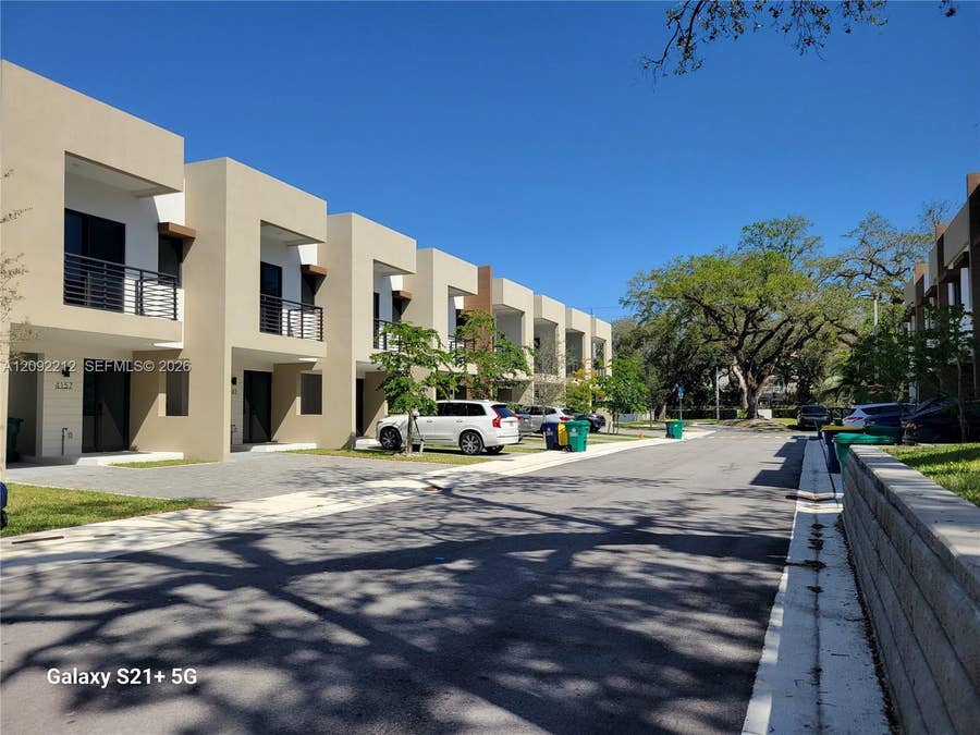 Property photo for 4141 N Oak Place, Dania Beach, FL