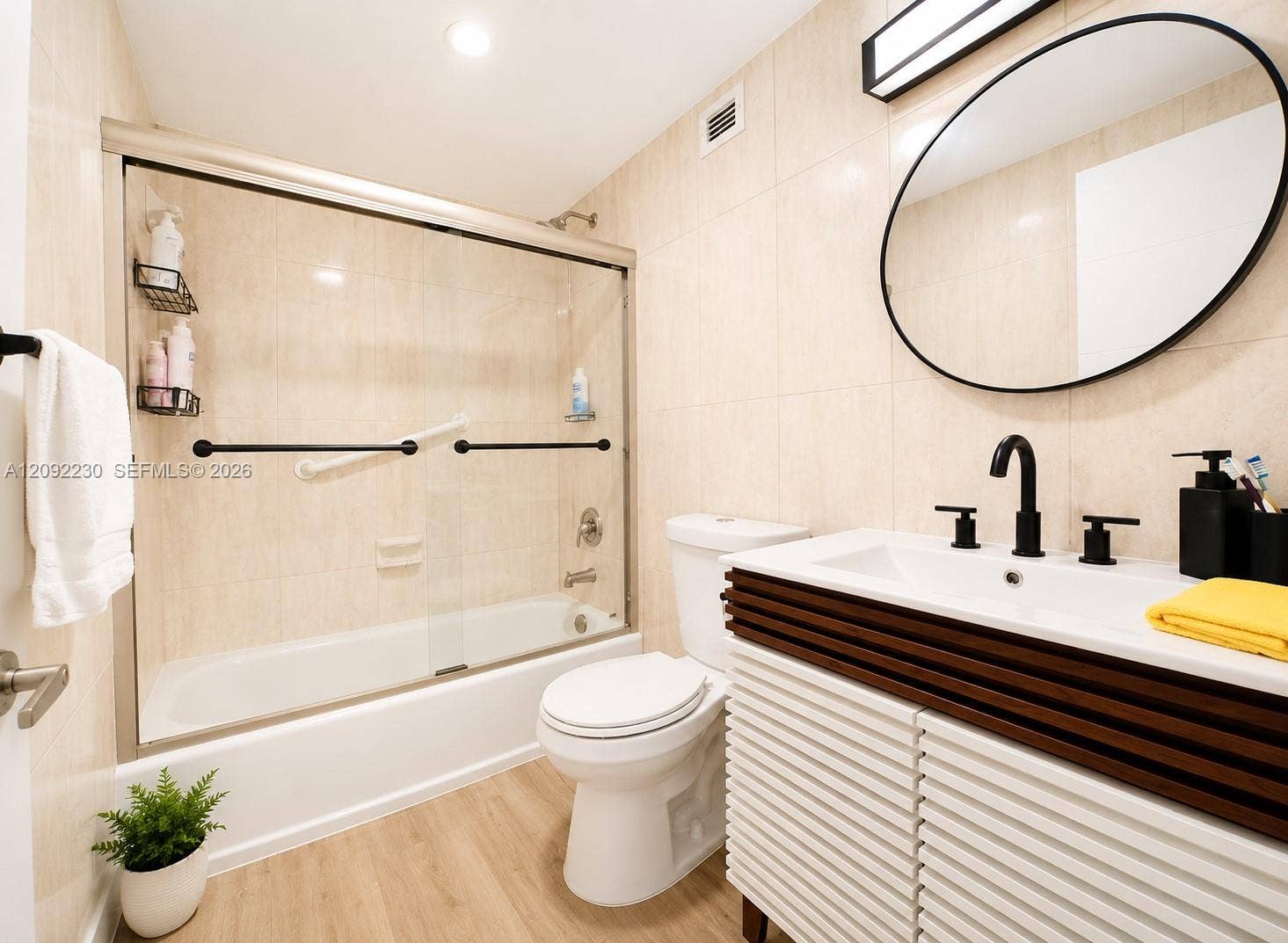 400 Kings Point Drive, #1224, Sunny Isles Beach, Sunny Isles Beach, FL 33160 Photo 15