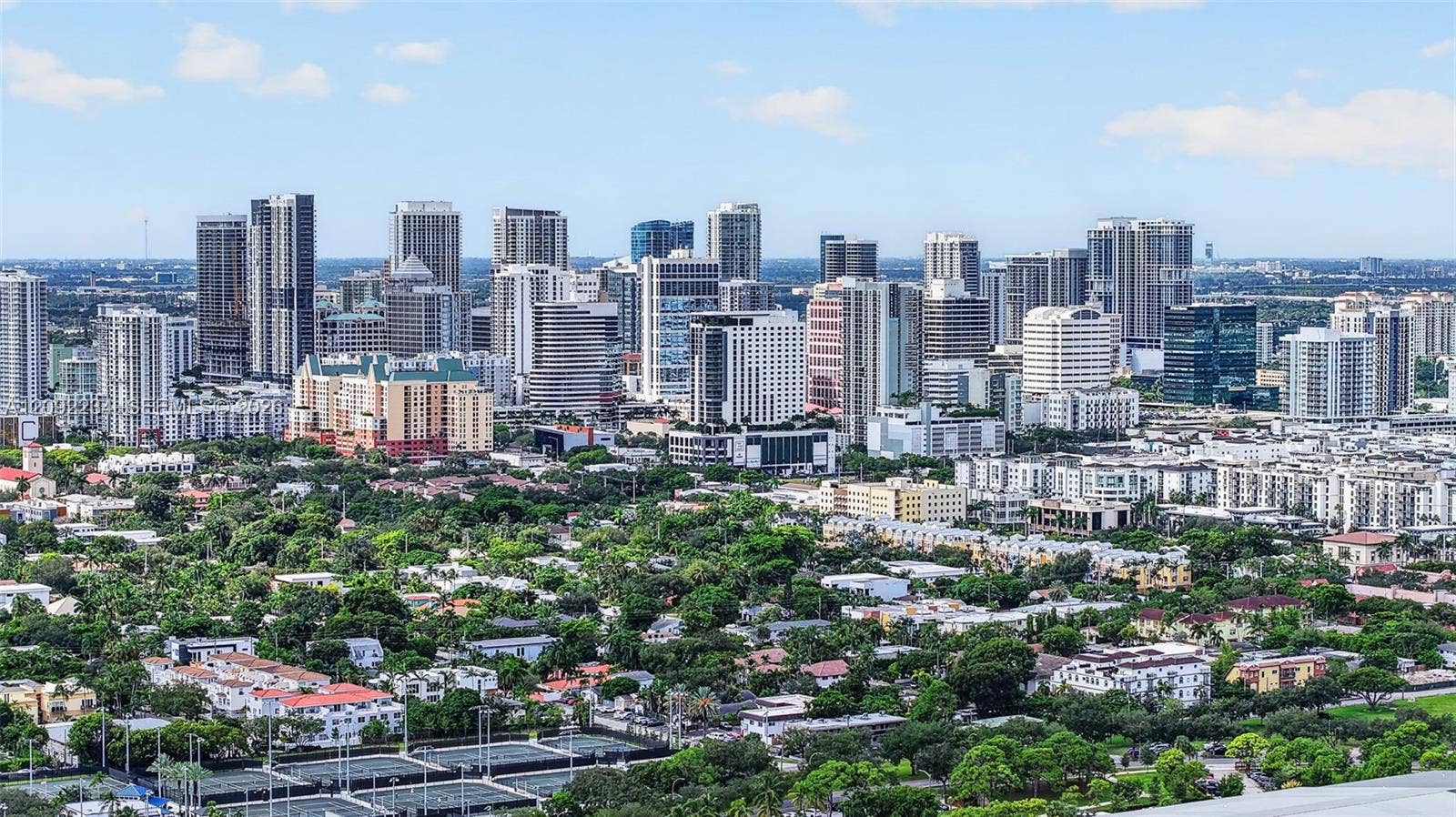 1401 NE 9th Street, #50, Fort Lauderdale, FL 33304 Downtown Fort Lauderdale is Just a Quick Drive or Uber Ride Away