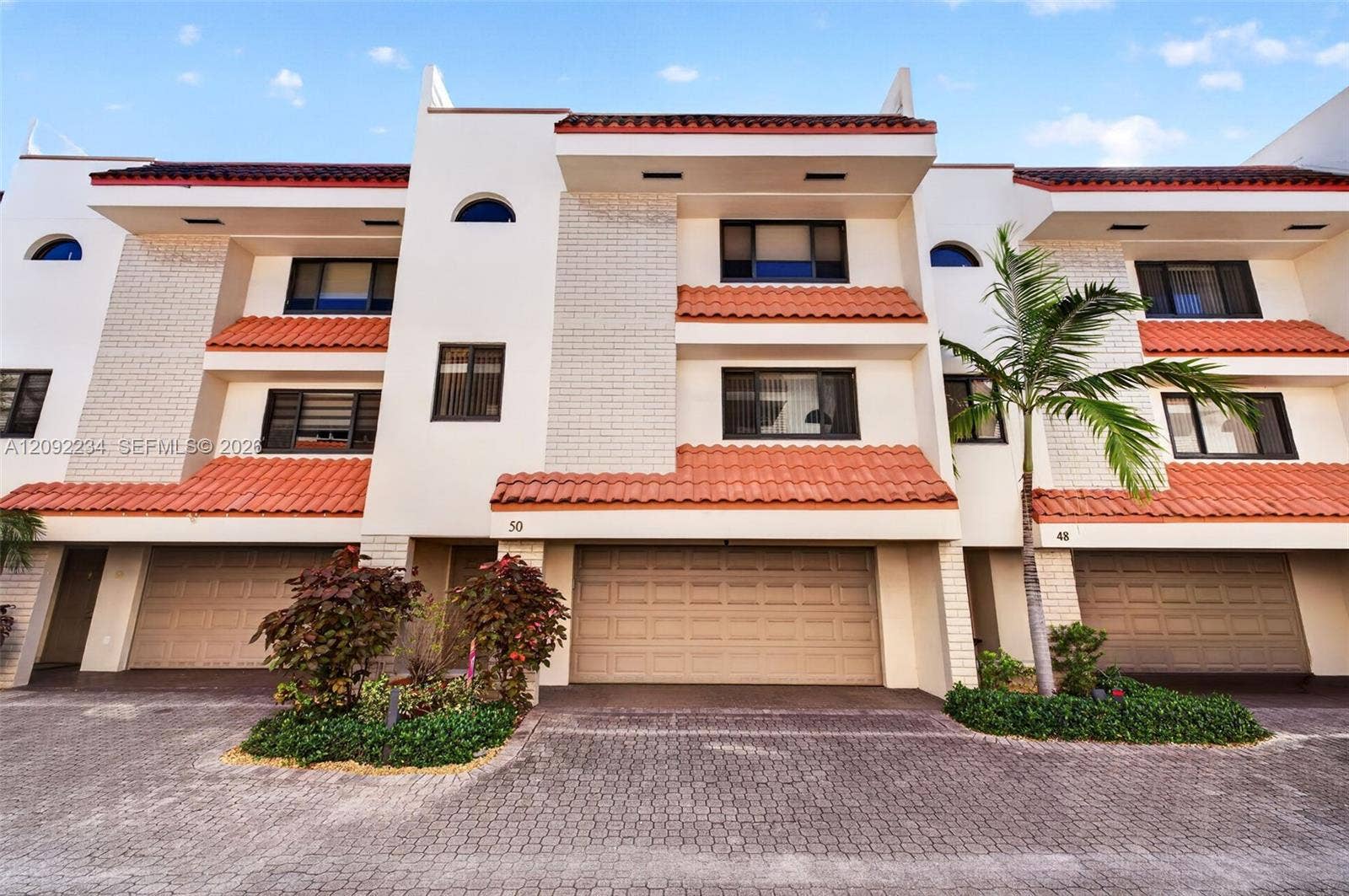 1401 NE 9th Street, #50, Fort Lauderdale, FL 33304 Individual Planting Areas are Cared for by the HOA