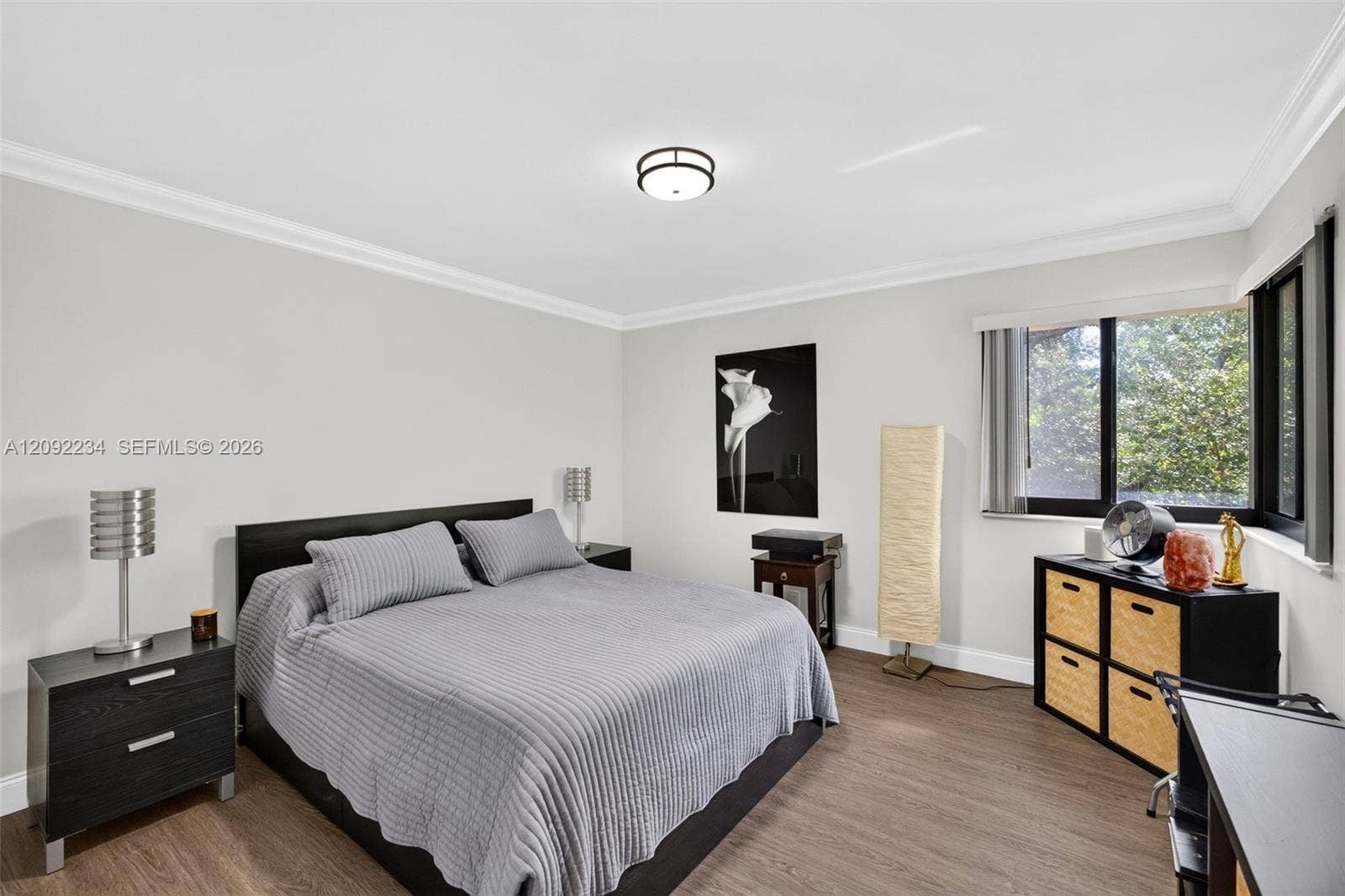 1401 NE 9th Street, #50, Fort Lauderdale, FL 33304 Crown Molding the Second Bedroom Compliments the Upscale Feeling
