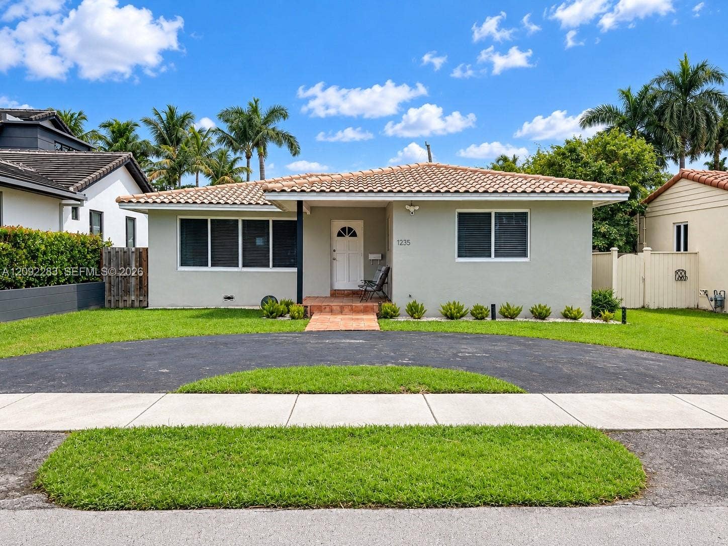 1235 Pierce Street, Hollywood, FL 33019 Photo 1