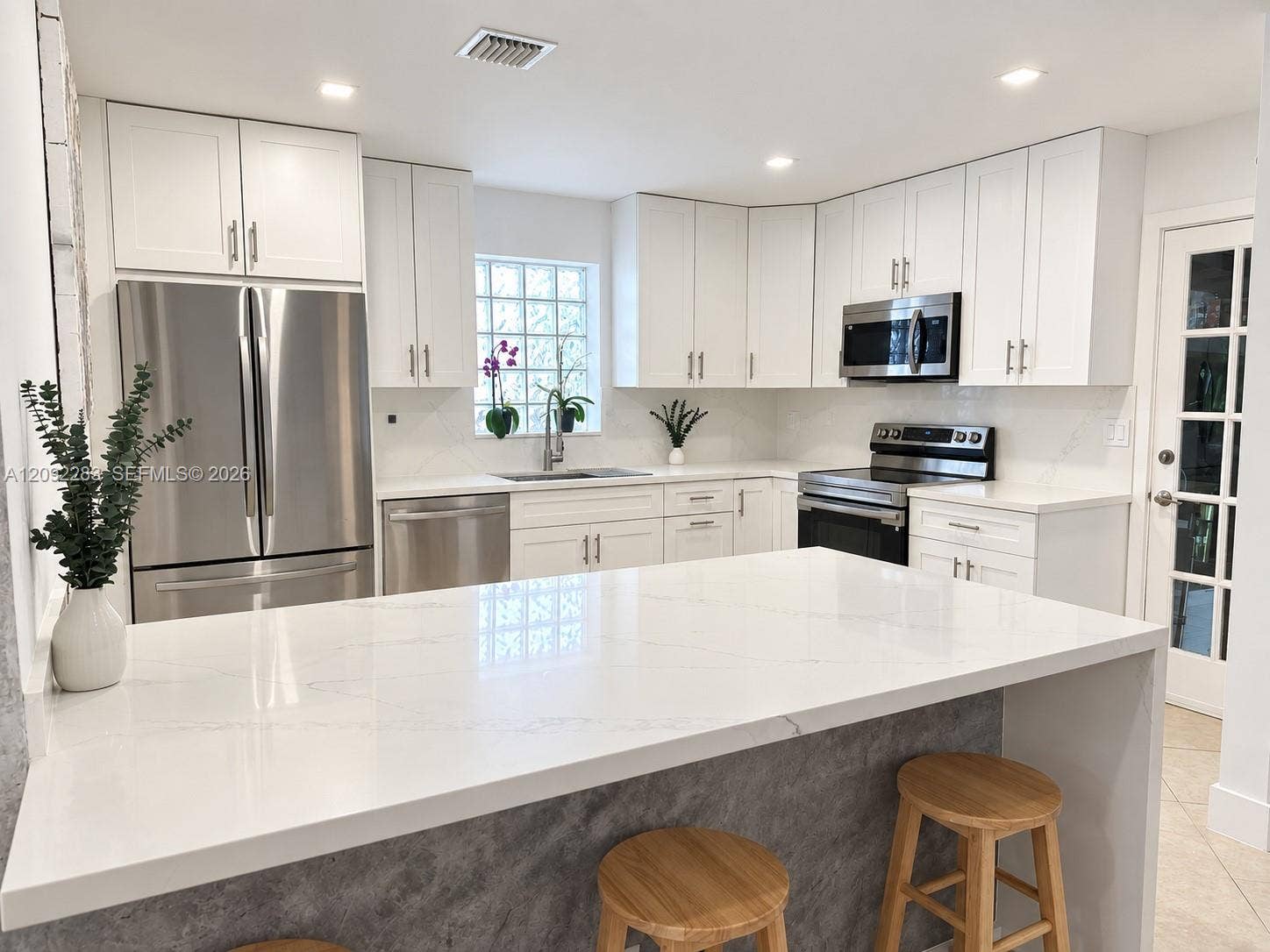 1235 Pierce Street, Hollywood, FL 33019 Photo 3