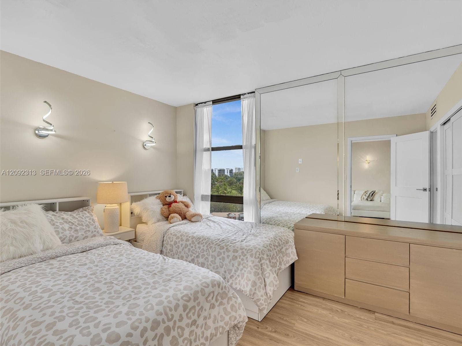 20301 W Country Club Drive, #622, Aventura, FL 33180 Second Bedroom