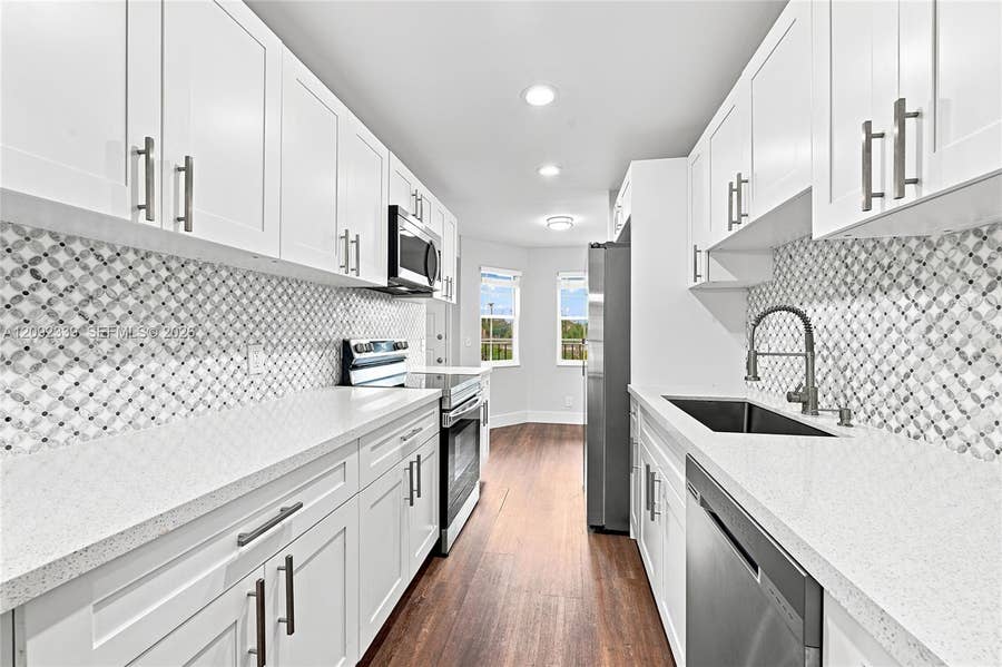 Property photo for 1400 SW 124th Terrace, #202Q, Pembroke Pines, FL