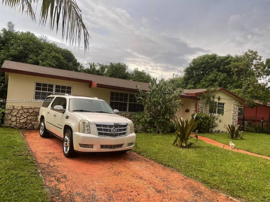 Property photo for 121 NE 173rd Street, Miami, FL