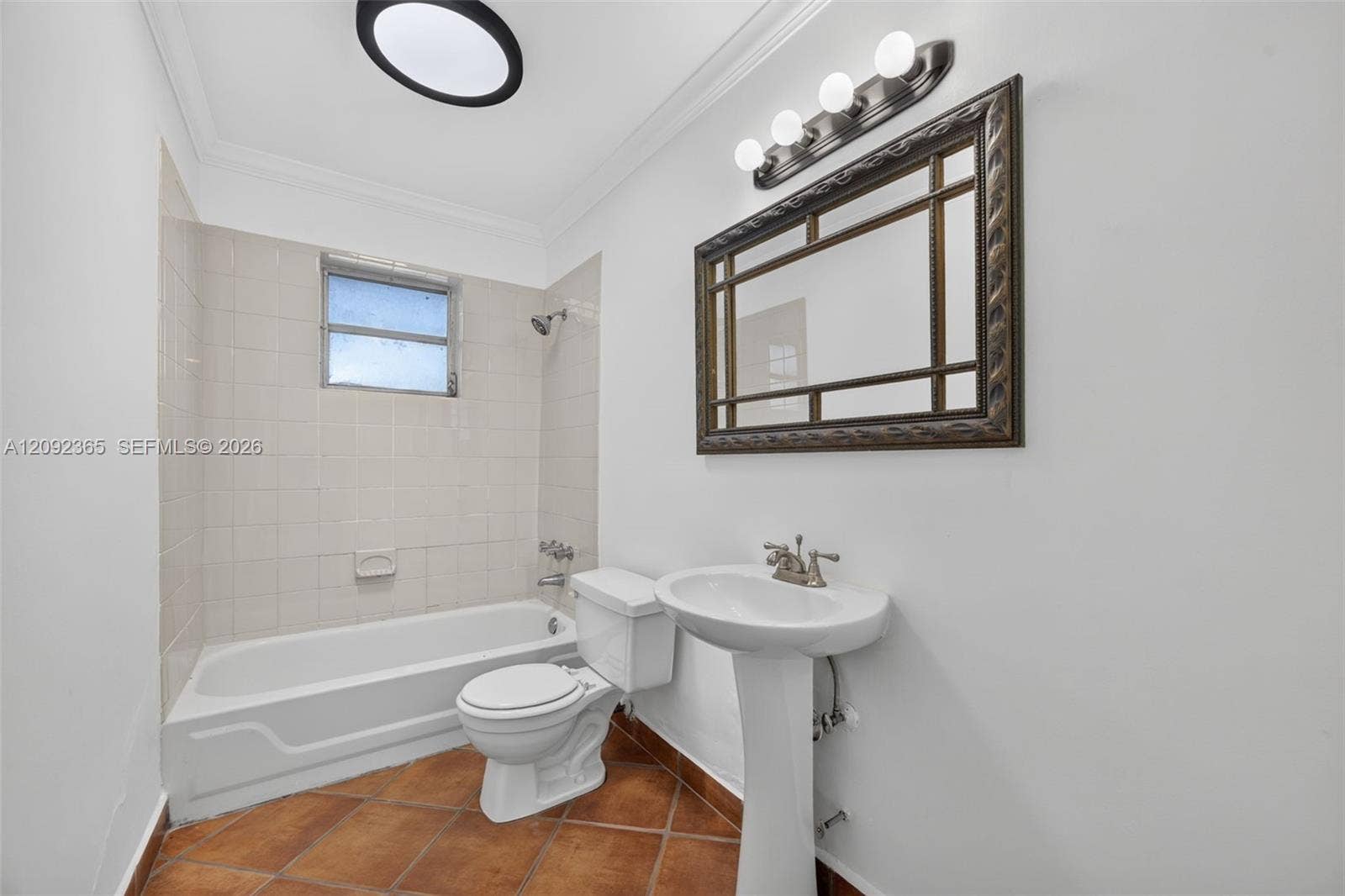 9356 SW 77th Avenue, #J7, Miami, FL 33156 2nd full bathroom