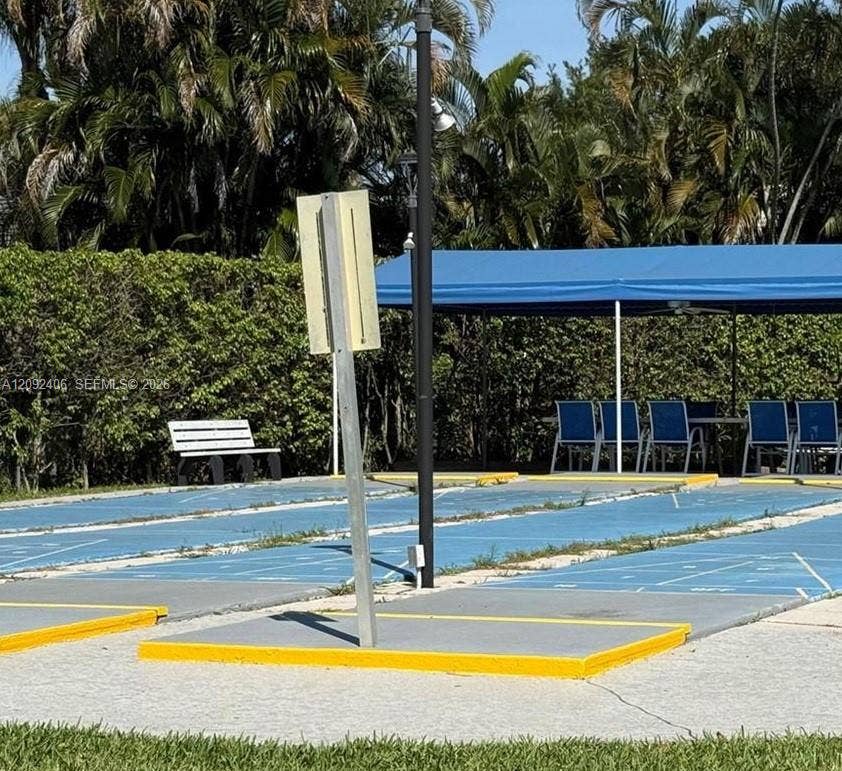 Property photo for 400 S Hollybrook Drive, #305, Pembroke Pines, FL
