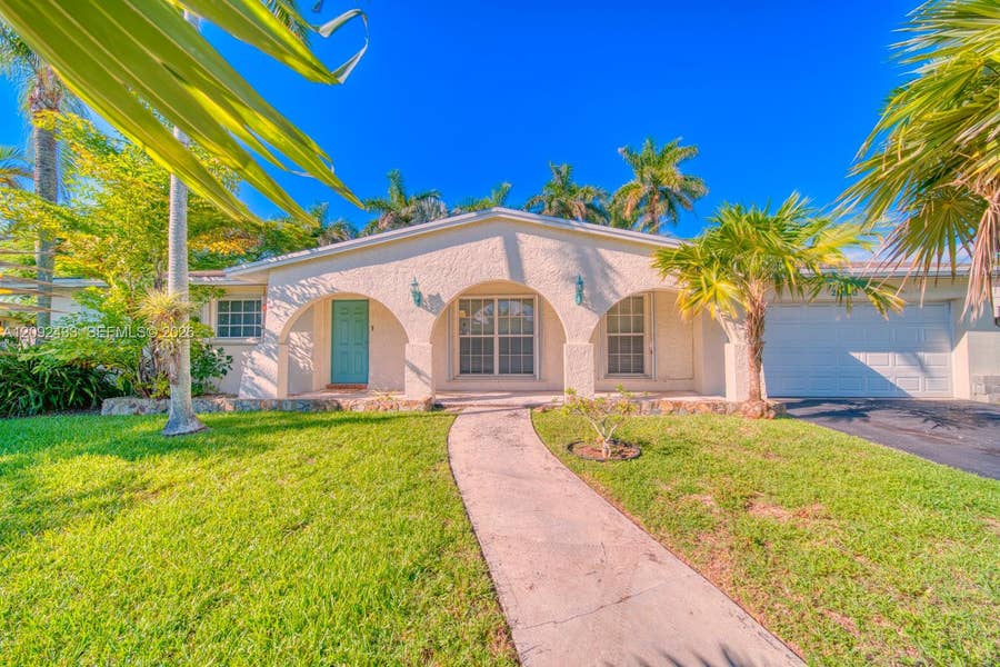 Property photo for 20120 SW 84th Place, Cutler Bay, FL