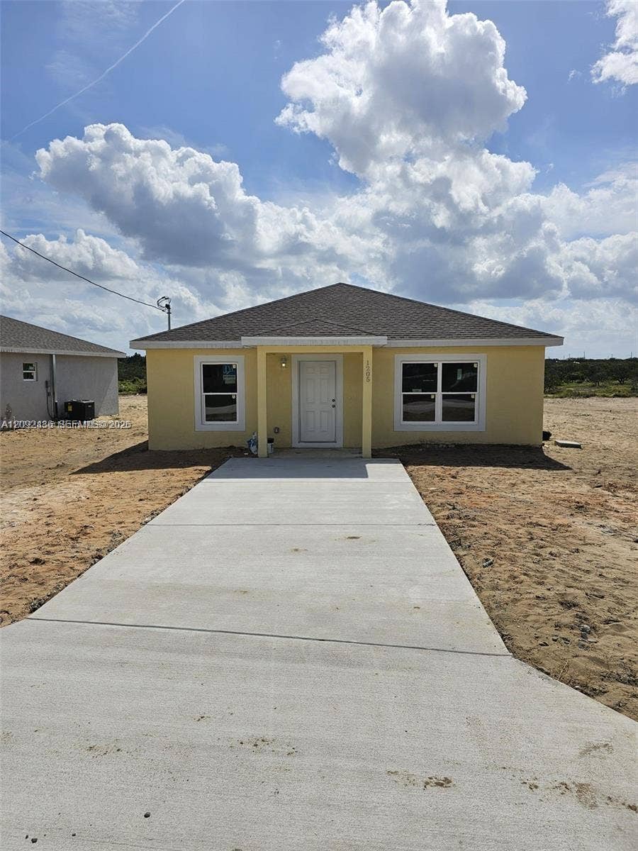 Property photo for 1207 Ramona Avenue, Sebring, FL
