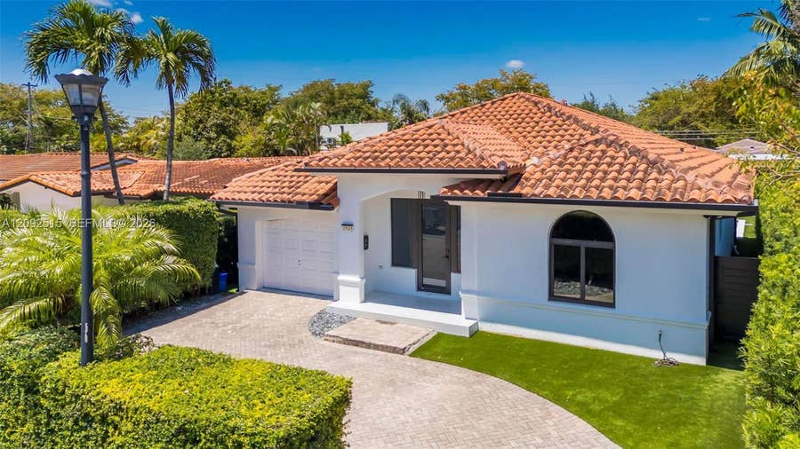 Property photo for 1543 Bird Road, #-, Coral Gables, FL