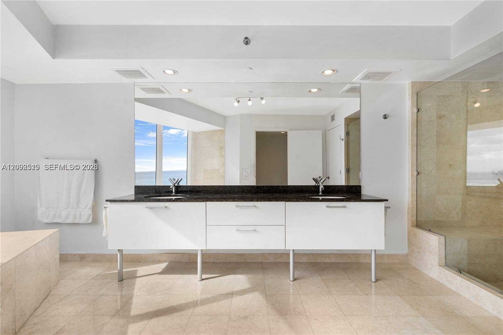 17201 Collins Avenue, #3101, Sunny Isles Beach, Sunny Isles Beach, FL 33160 Photo 20